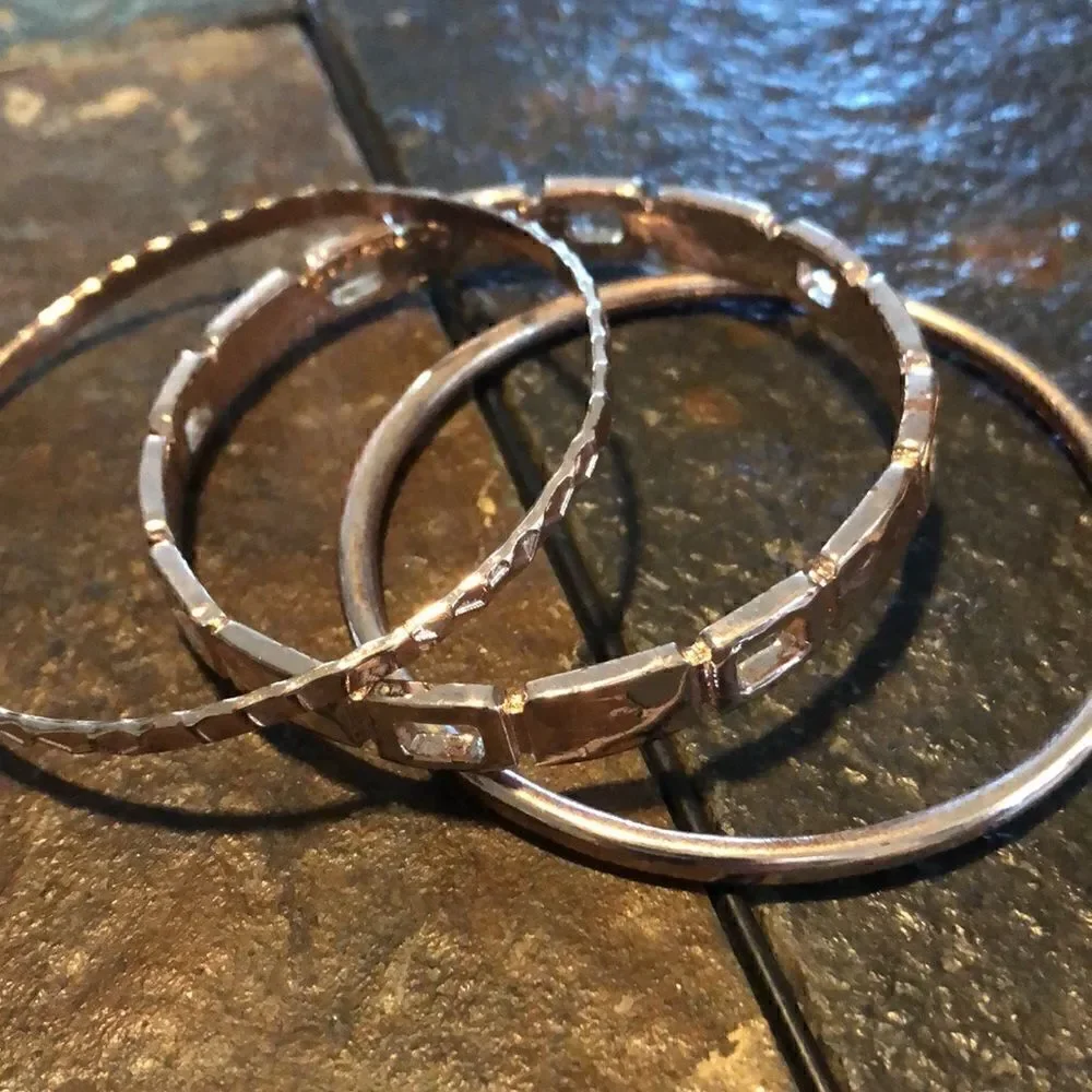 Bundle of 14 bangle bracelets